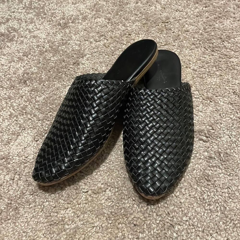 Slip On Black Woven Design